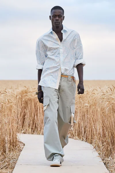 Look 22